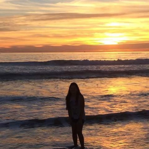 Meet your Posher, Priss - Picture 1 of 1